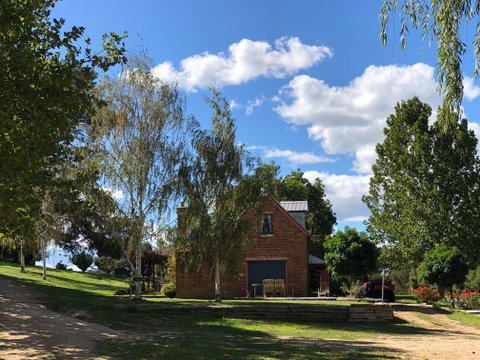 Athol Gardens - Lightning Ridge Tourism 1