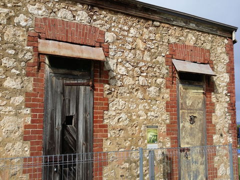 A Walk Back In Time Trail - Kingscote - Lightning Ridge Tourism 0