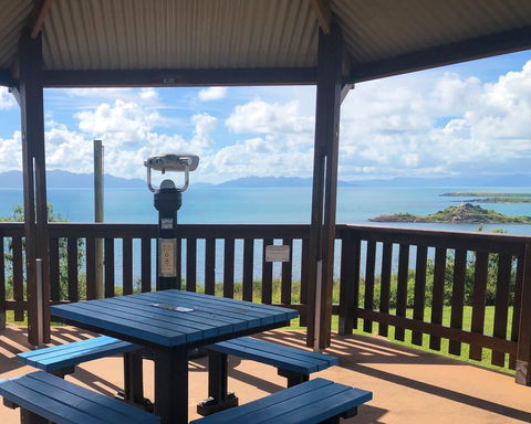 Bowen - Flagstaff Hill Lookout - Lightning Ridge Tourism 1