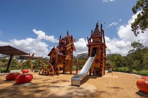 Bray Farm Park - Lightning Ridge Tourism 1