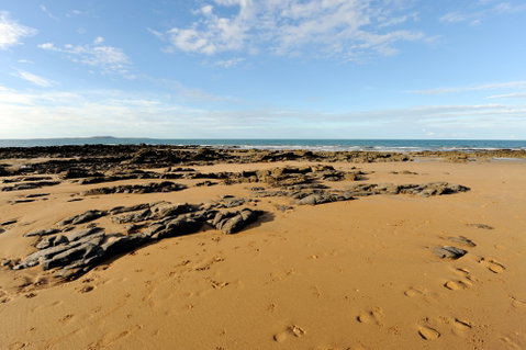 Canoe Point Beach And Parklands - Lightning Ridge Tourism 2