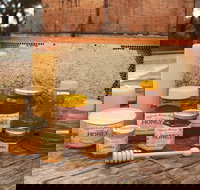 Clifford's Honey Farm - Lightning Ridge Tourism