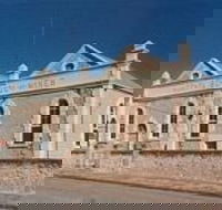 Family History and Resource Centre - Lightning Ridge Tourism