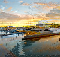 Gladstone Marina - Lightning Ridge Tourism