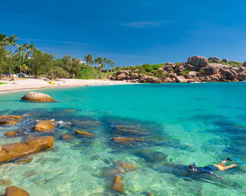 Horseshoe Bay - Bowen - Lightning Ridge Tourism 0