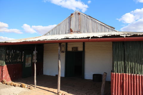 Jones Store - Lightning Ridge Tourism 0
