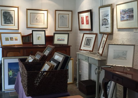 Kiama Art Gallery - Lightning Ridge Tourism 0