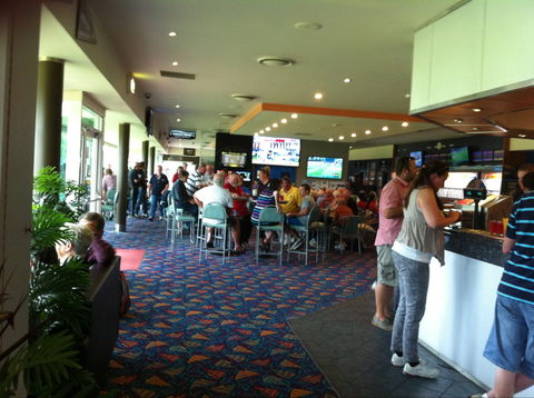 Moruya Bowling And Recreation Club - Lightning Ridge Tourism 0