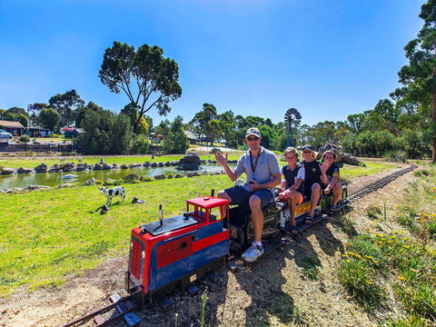 Naracoorte Mini Golf - Lightning Ridge Tourism 0