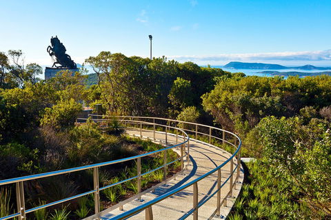Padre White Lookout - Lightning Ridge Tourism 0