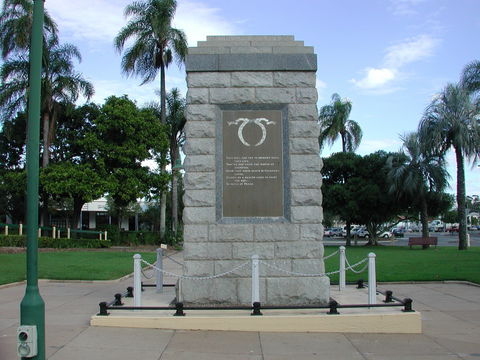 Sandgate War Memorial Park - Lightning Ridge Tourism 0