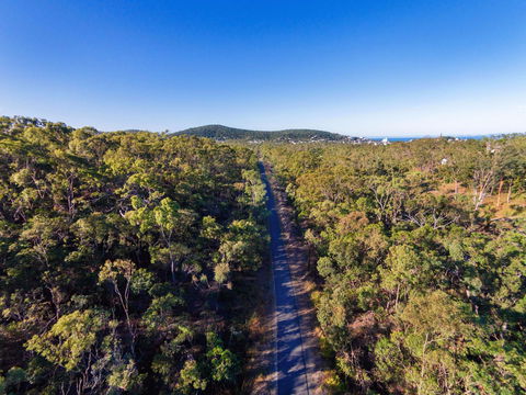 Capricorn Coast Pineapple Rail Trail - Lightning Ridge Tourism 0