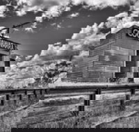 Coonawarra Siding - Lightning Ridge Tourism