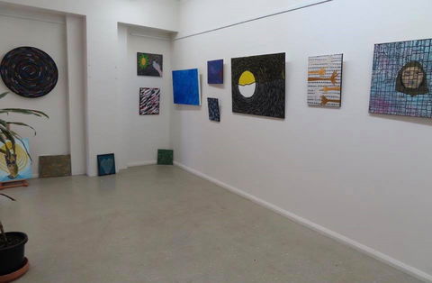 Dragonfly Community Gallery - Lightning Ridge Tourism 0