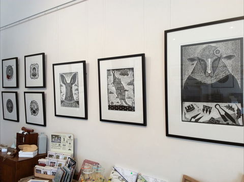 Falkner Gallery - Lightning Ridge Tourism 2