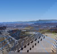 Hassans Walls Lookout - Lightning Ridge Tourism