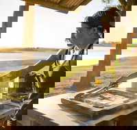 Lake Samsonvale - Lightning Ridge Tourism