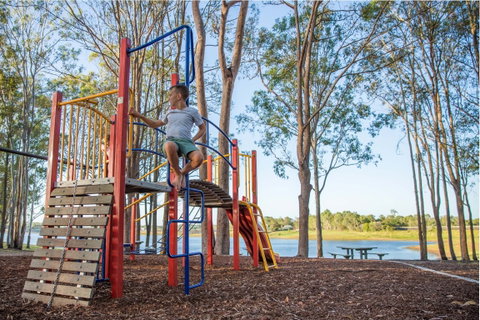 Lake Samsonvale - Lightning Ridge Tourism 2