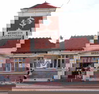 Merredin Town Hall - Lightning Ridge Tourism