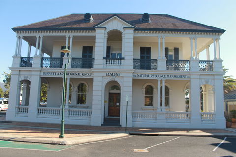 Old National Australia Bank Building - Lightning Ridge Tourism 0