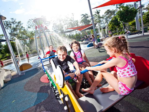 Robelle Domain - Lightning Ridge Tourism 2