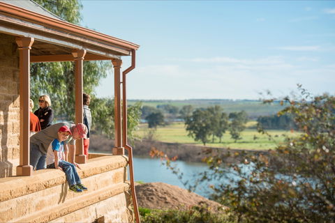 The Murray Bridge Discovery Trail - Lightning Ridge Tourism 0