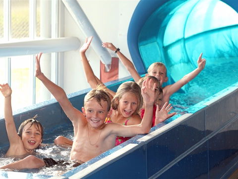 Bay And Basin Leisure Centre - Lightning Ridge Tourism 0