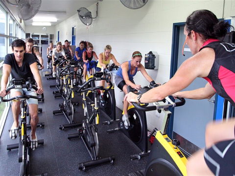 Bay And Basin Leisure Centre - Lightning Ridge Tourism 1