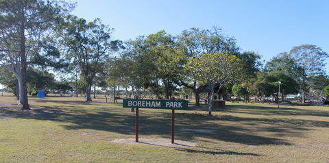 Boreham Park And Playground - Lightning Ridge Tourism 0