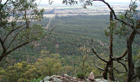 Burrabadine Walking Track - Lightning Ridge Tourism 0
