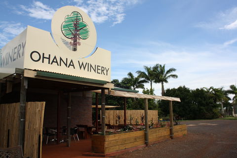Childers Wine Trail - Lightning Ridge Tourism 0