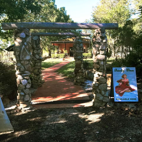 Childers Wine Trail - Lightning Ridge Tourism 1