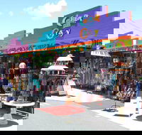 Colour Me Crazy - Lightning Ridge Tourism