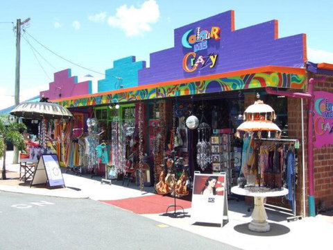 Colour Me Crazy - Lightning Ridge Tourism 0