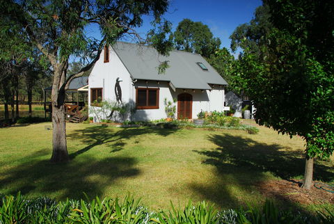 Gartelmann Wines Cellar Door - Lightning Ridge Tourism 0