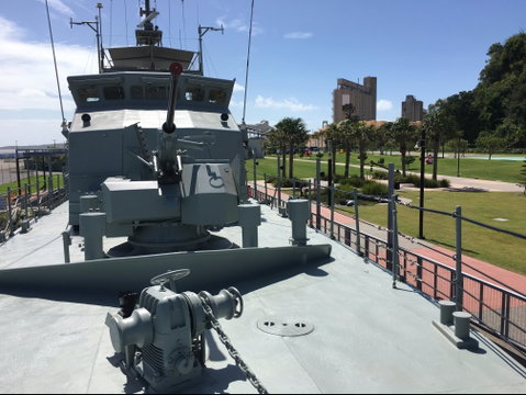 HMAS Gladstone - Lightning Ridge Tourism 1