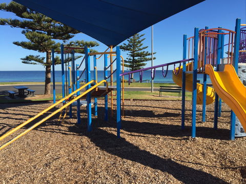 Port Hughes Playground - Lightning Ridge Tourism 0