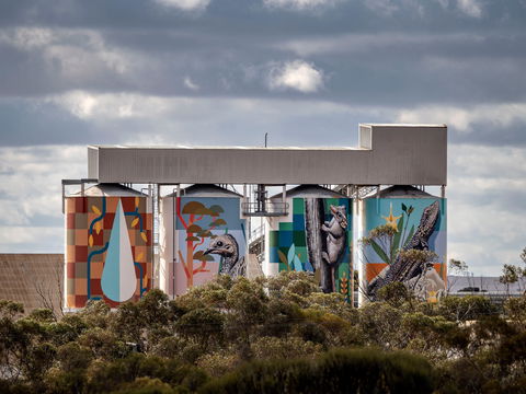 PUBLIC Silo Trail - Lightning Ridge Tourism 1