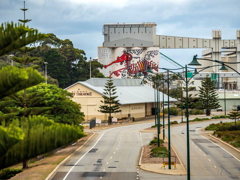 PUBLIC Silo Trail: Albany - Lightning Ridge Tourism 2