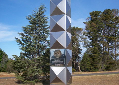 Tadeusz Kosciuszko Monument - Lightning Ridge Tourism 0
