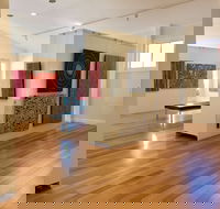 Yaama Ganu Gallery Moree - Lightning Ridge Tourism