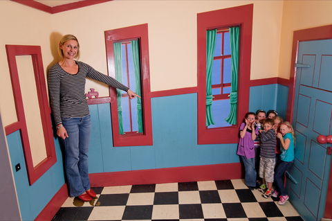 A Maze'N Things - Lightning Ridge Tourism 1