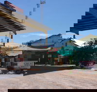 Barrow Creek Hotel - Lightning Ridge Tourism