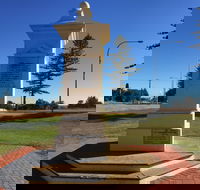 Bews Memorial Wallaroo - Lightning Ridge Tourism