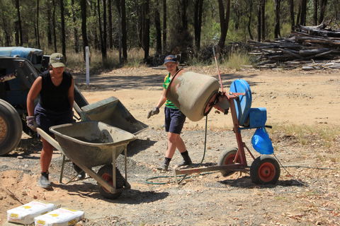Durong Dingo Sanctuary - Lightning Ridge Tourism 2
