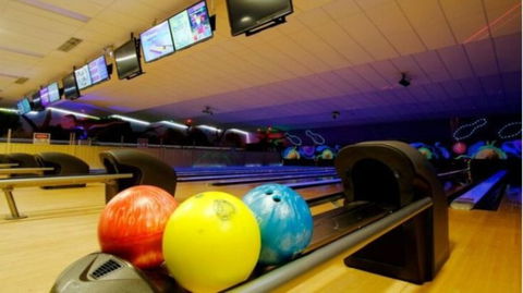 Forster Tenpin - Lightning Ridge Tourism 0