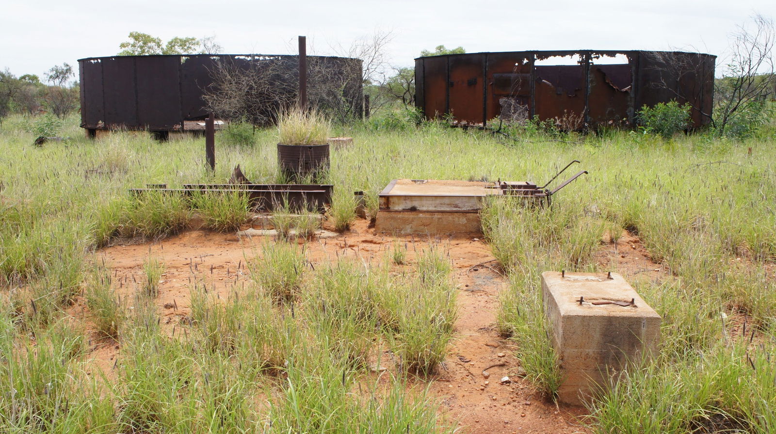 Elliott NT Lightning Ridge Tourism