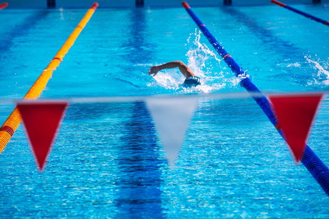Gold Coast Aquatic Centre - Lightning Ridge Tourism 1