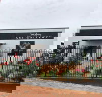 John Murray Art Gallery - Lightning Ridge Tourism