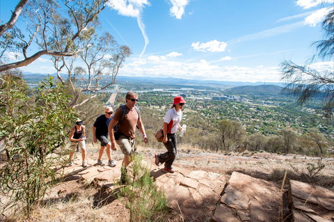 Mount Ainslie Lookout - Lightning Ridge Tourism 0